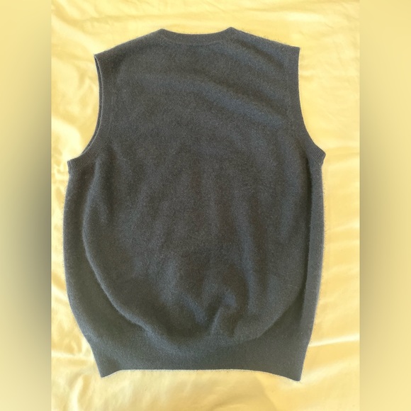 Gobi 100% Mongolian Cashmere Men’s Vest. Size M - Picture 3 of 5